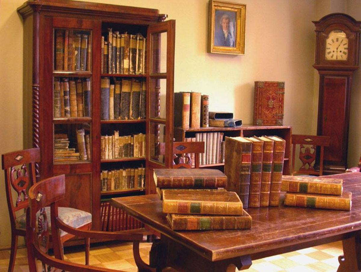 Viens no projekta "CoRale" izpētes segmentiem - viduslaiku rokraksti. Foto: LU Akadēmiskās bibliotēkas Rokrakstu un reto grāmatu lasītava.
