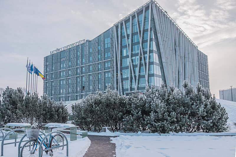 Atskats uz 2025. gadu: institucionālās pārmaiņas, studiju vides pilnveide, jauni zinātniski pētījumi 